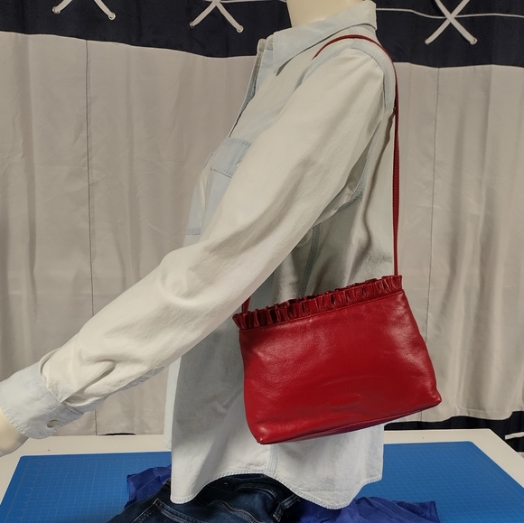 NWOT Coletta Real Leather Red Purse - Picture 4 of 16